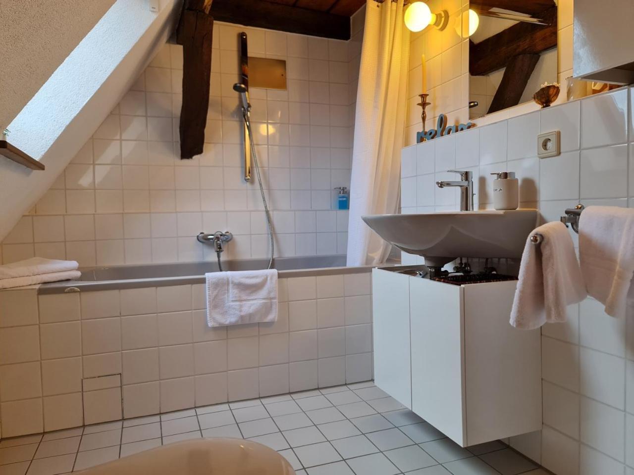 Avahome: Haus Fuer 16, Wlan, Parkplaetze, Netflix, Nespresso Kandel Zimmer foto